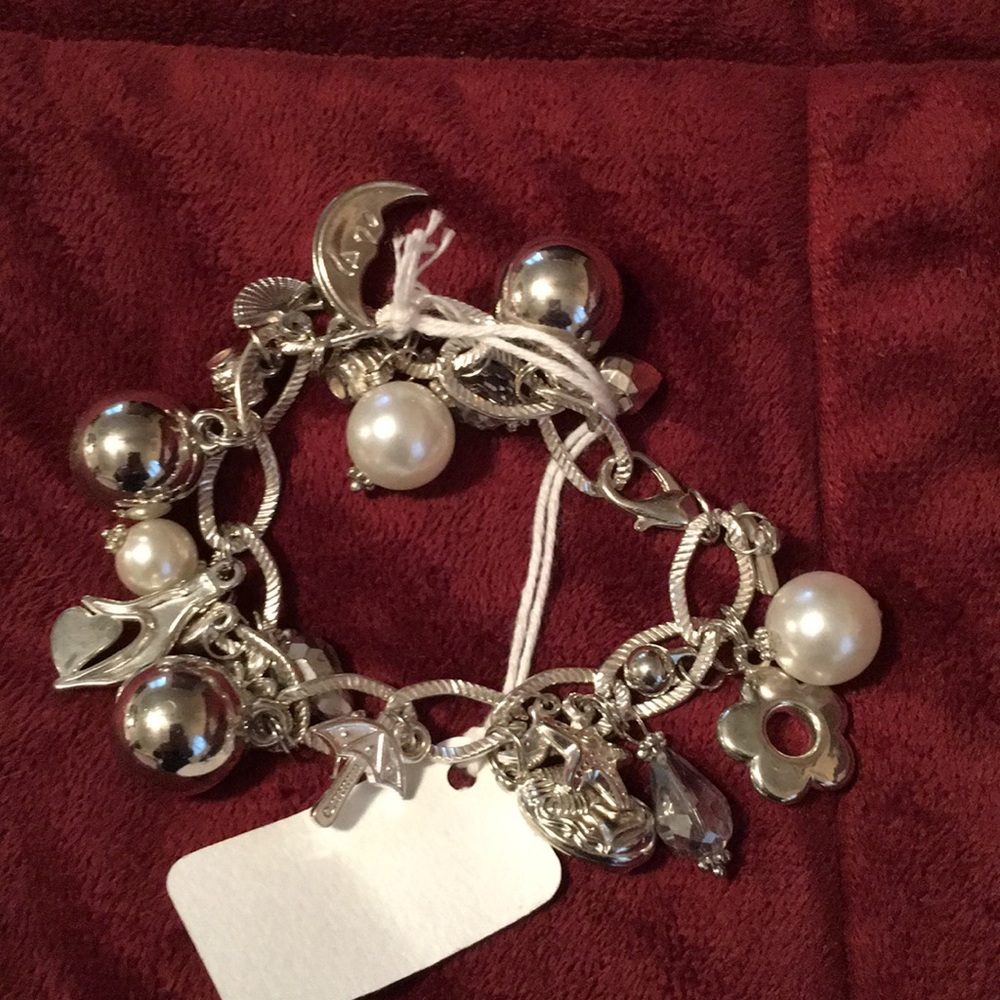 Charm bracelet